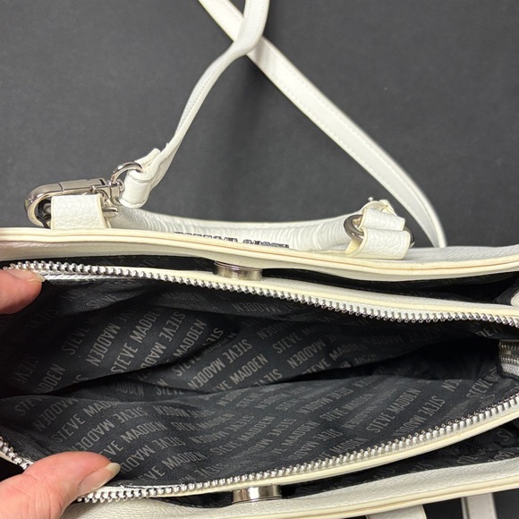 Steve Madden White Crossbody Bag - Picture 5 of 9